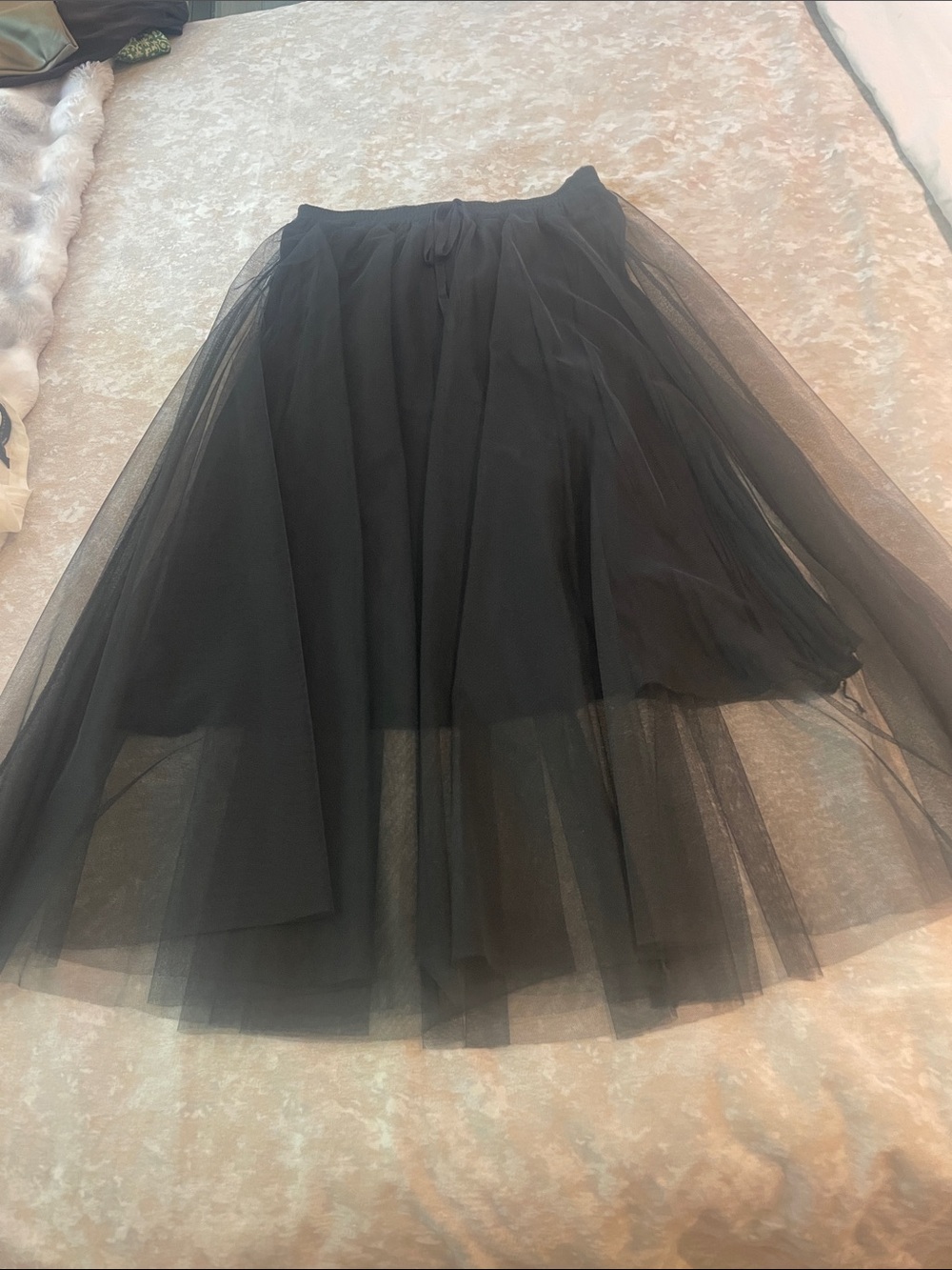 Women's Black Tulle Midi Skirt - Flowy Layered Design